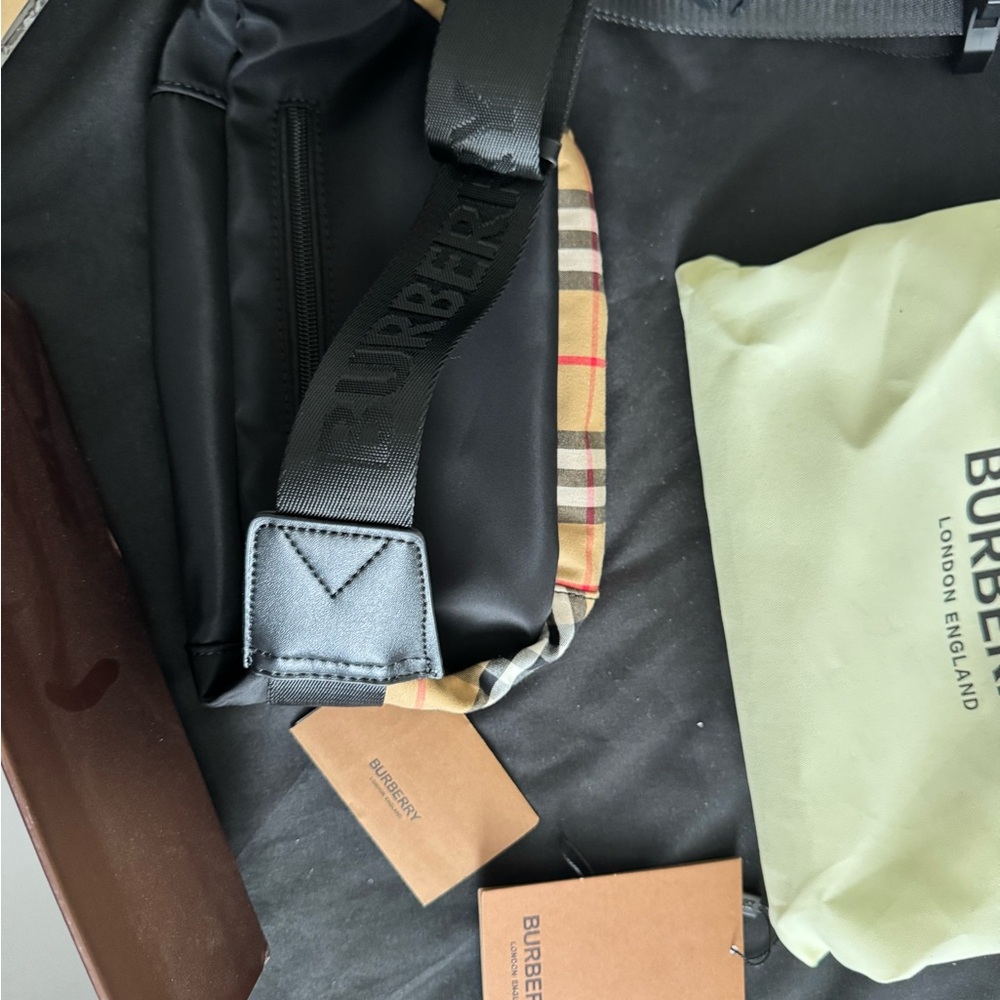 Burberry Checkered Belt Bag/Fanny Pack - Picture 4 of 5